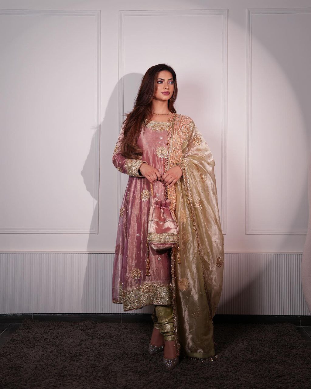 Shavi Peach Havy Royal Elegant Suit Set