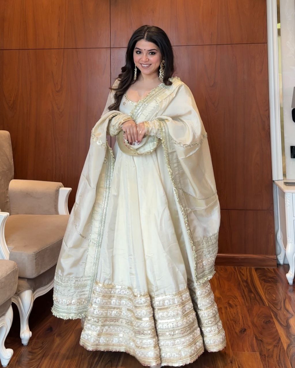 NEHA'S OFF WHITE COLOUR TRENDING ANARKALI SET