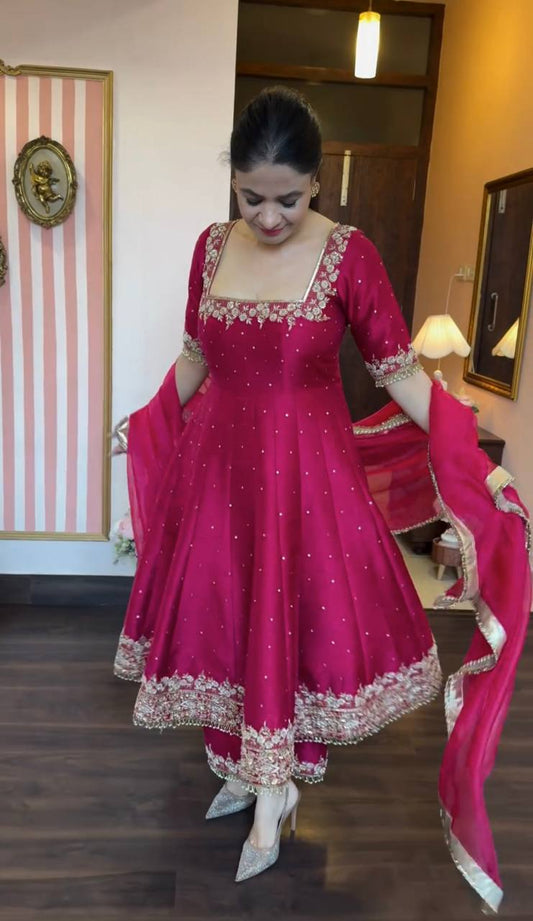 Prachi's' PINK Havy Vichitra  Royal Elegant Suit Set