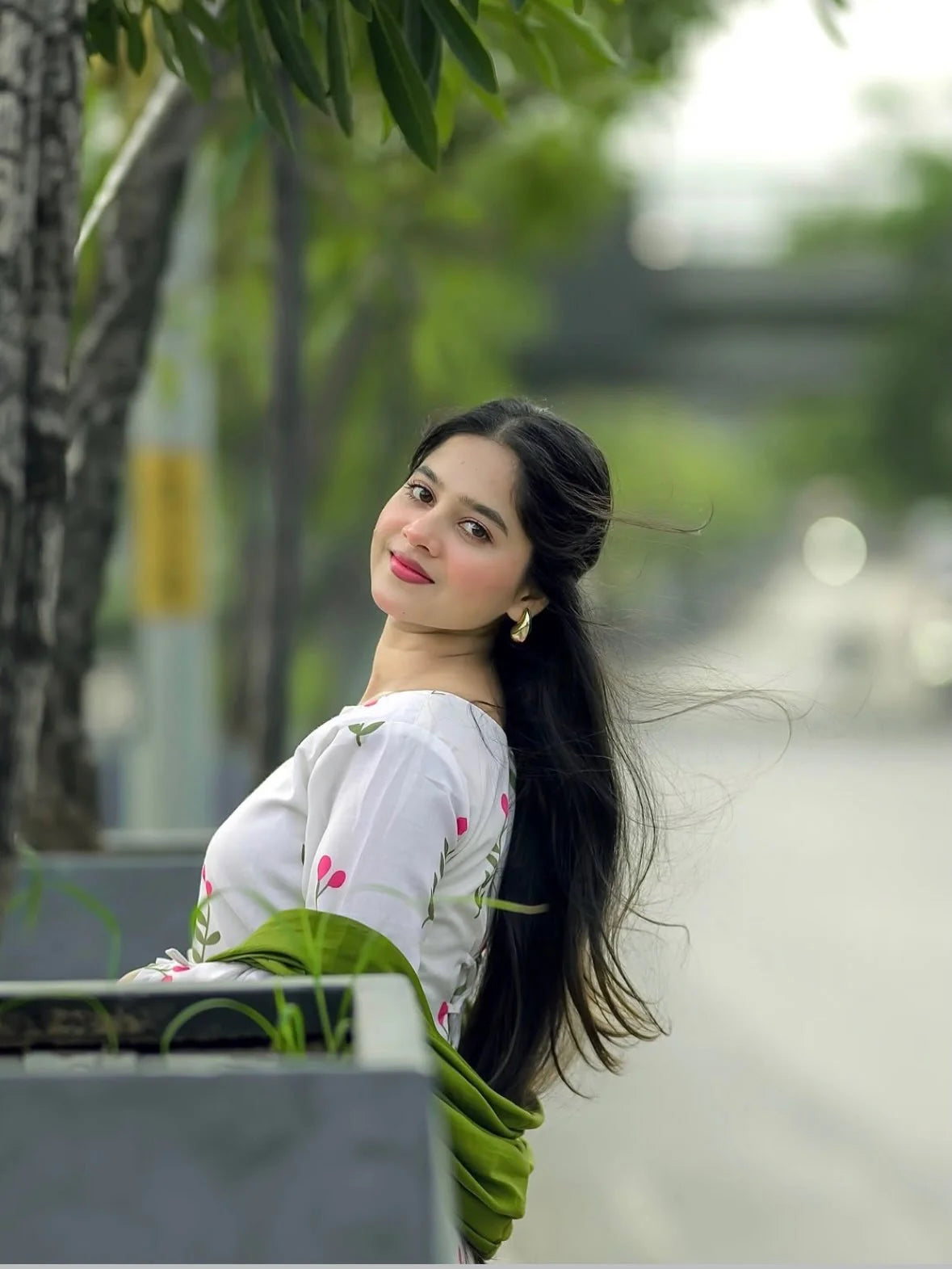 Aayesha Floral Farshi Suit Set