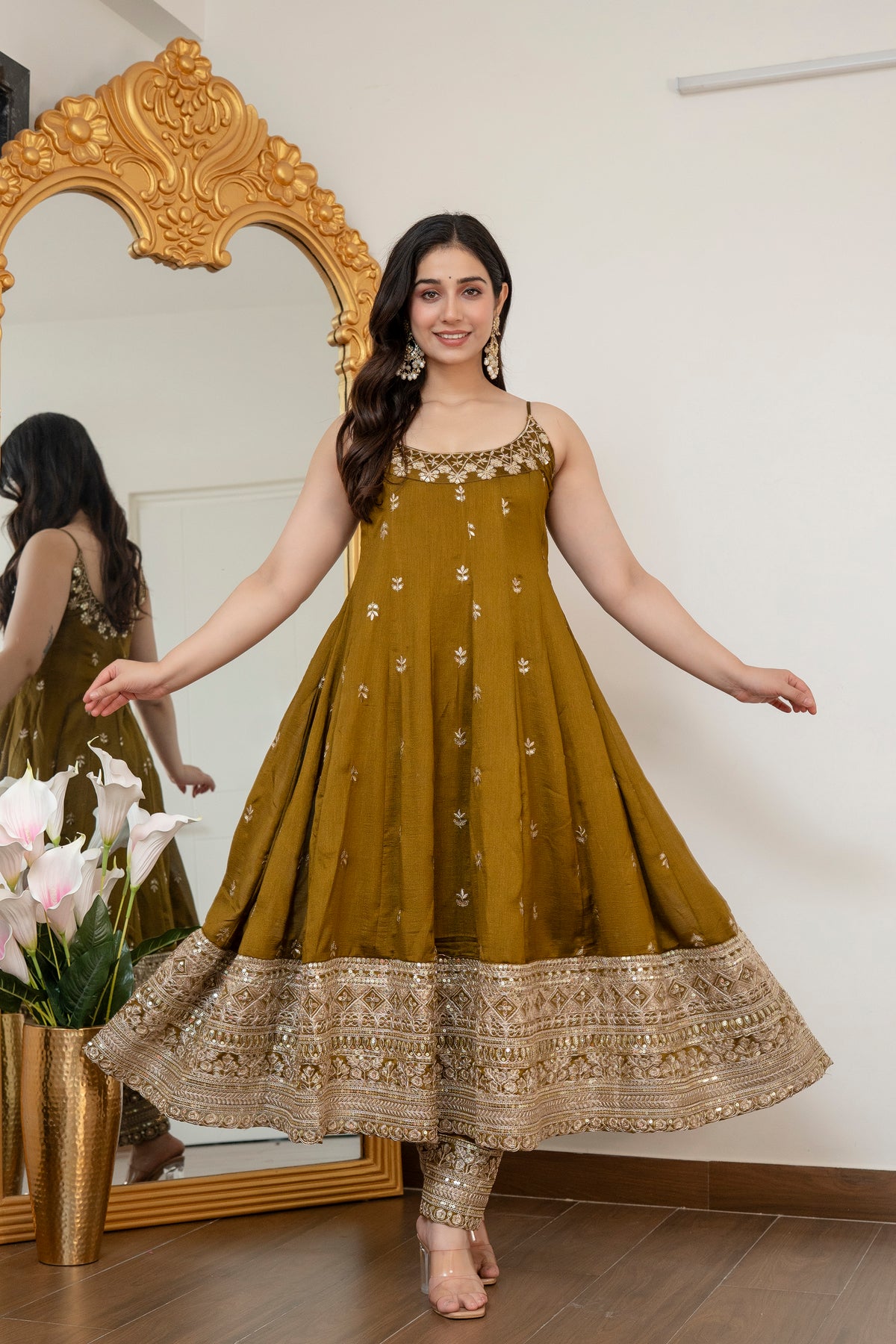 Alveera Vichitra Silk Febric Suit Set