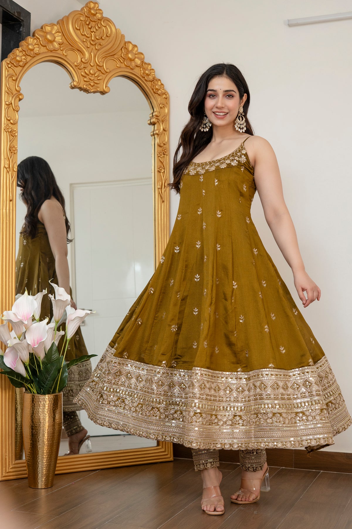 Alveera Vichitra Silk Febric Suit Set