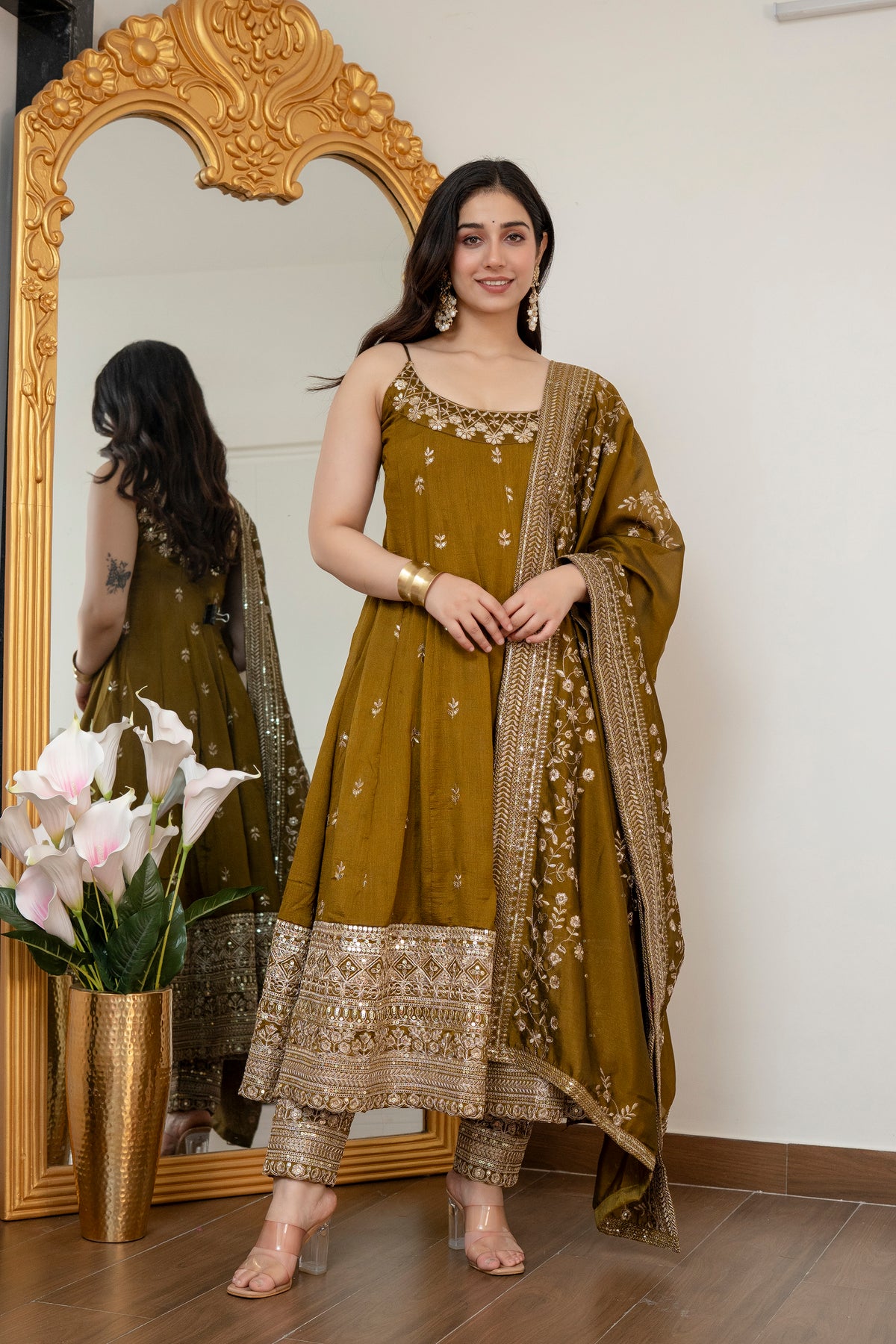 Alveera Vichitra Silk Febric Suit Set