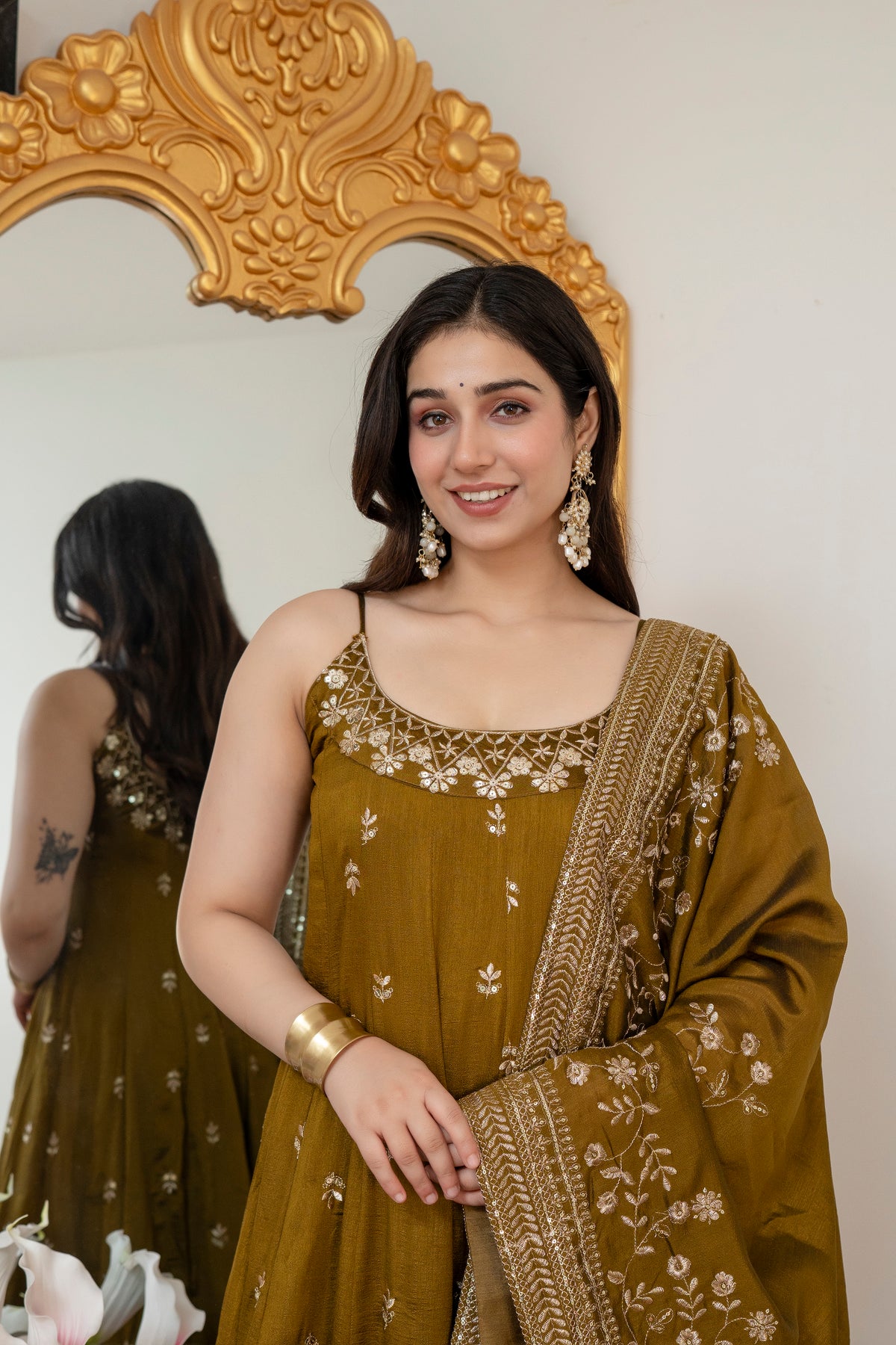 Alveera Vichitra Silk Febric Suit Set