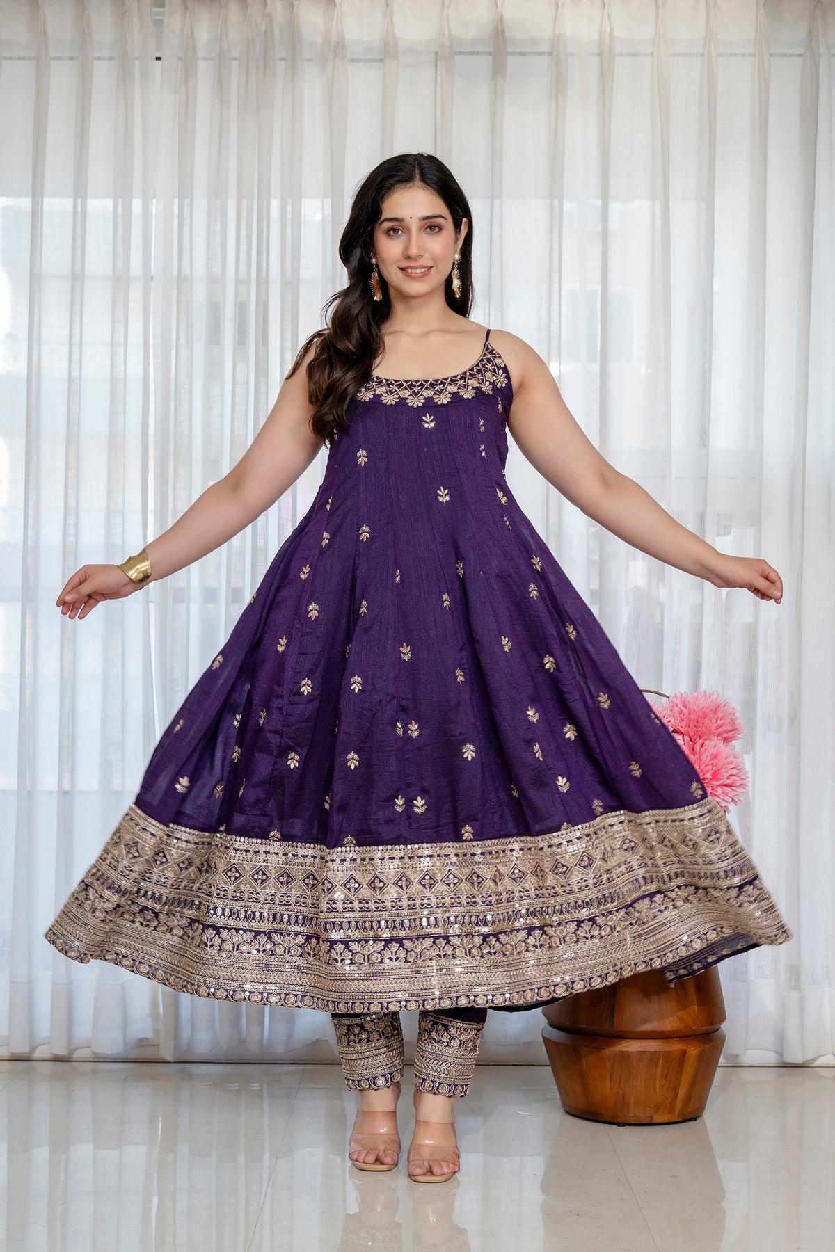 Alveera Vichitra Silk Febric Suit Set