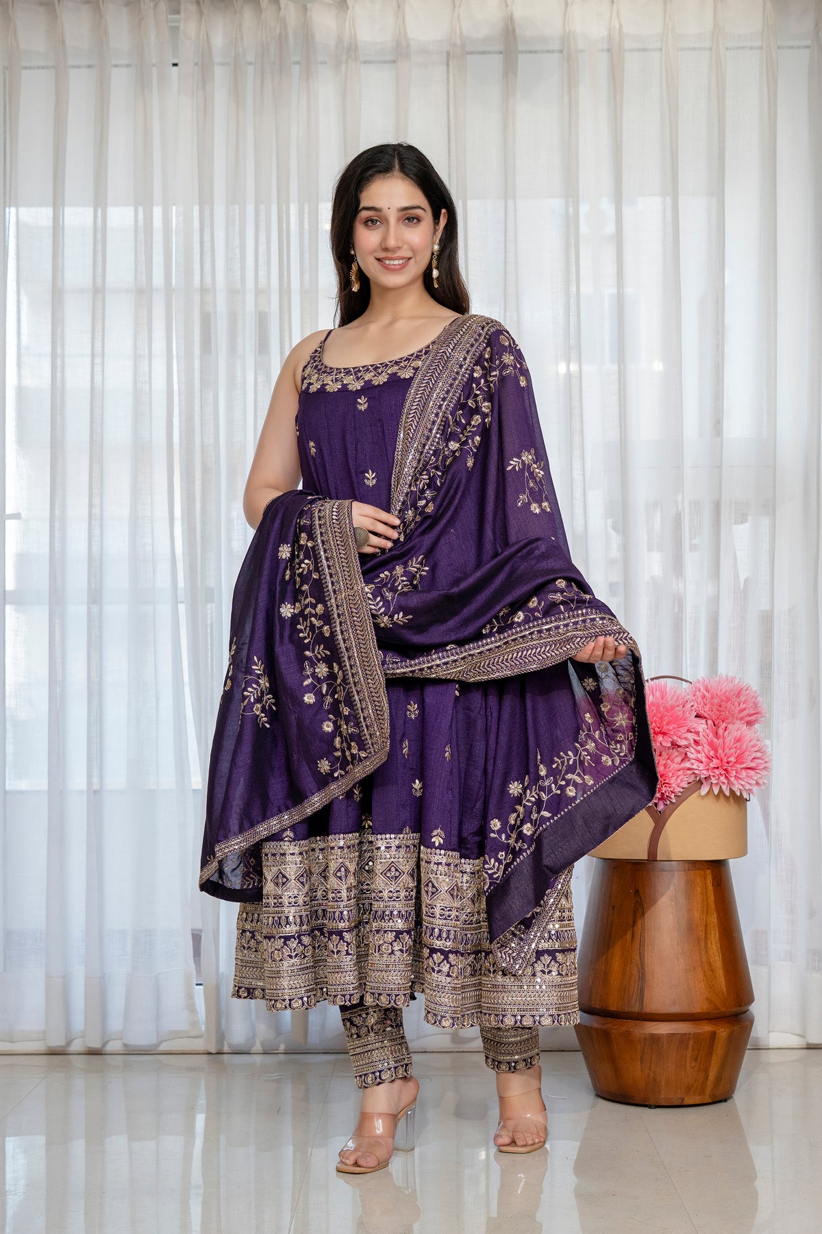 Alveera Vichitra Silk Febric Suit Set