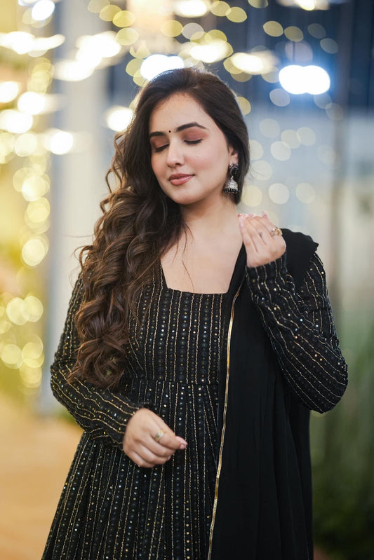 BLACK STAR BLACK EMBROIDERED GEORGETTE SUIT SET TD-120
