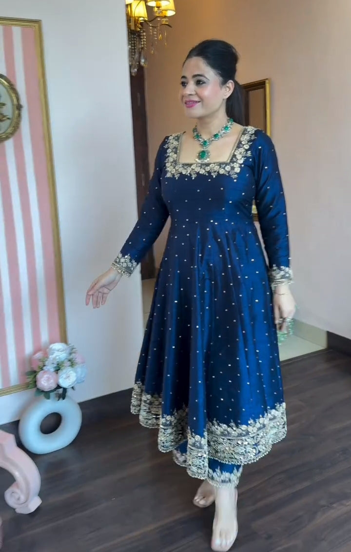 Prachi's' Blue Havy Vichitra Royal Elegant Suit Set
