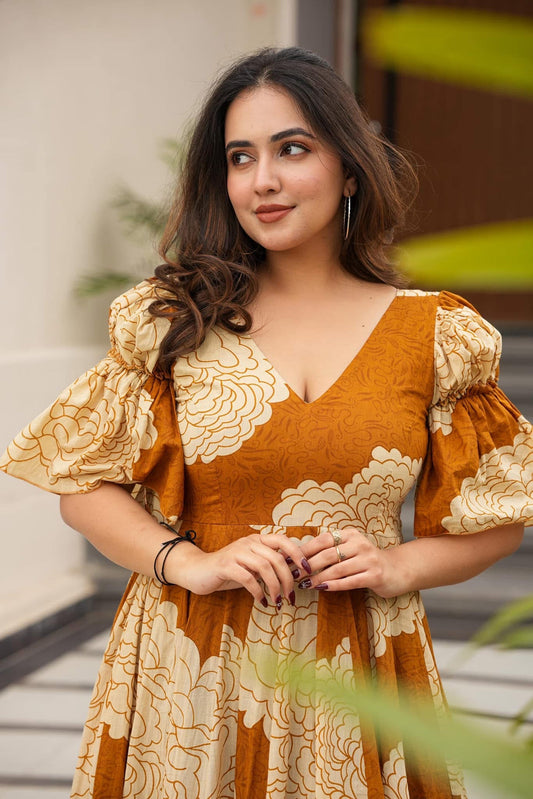 Kaira's' Mastred Havy Maslin Cotton Gown