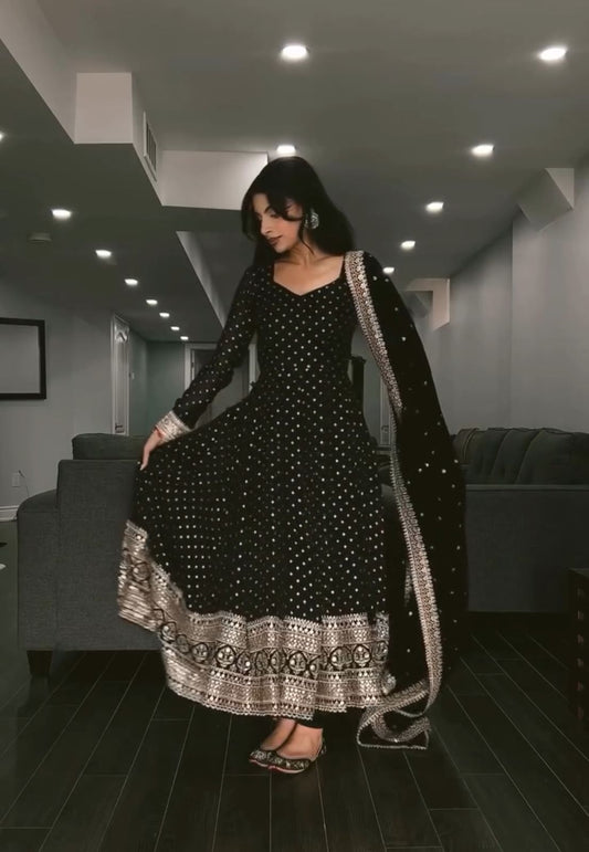 PALAK'S BLACK COLOUR TRENDING ANARKALI SET