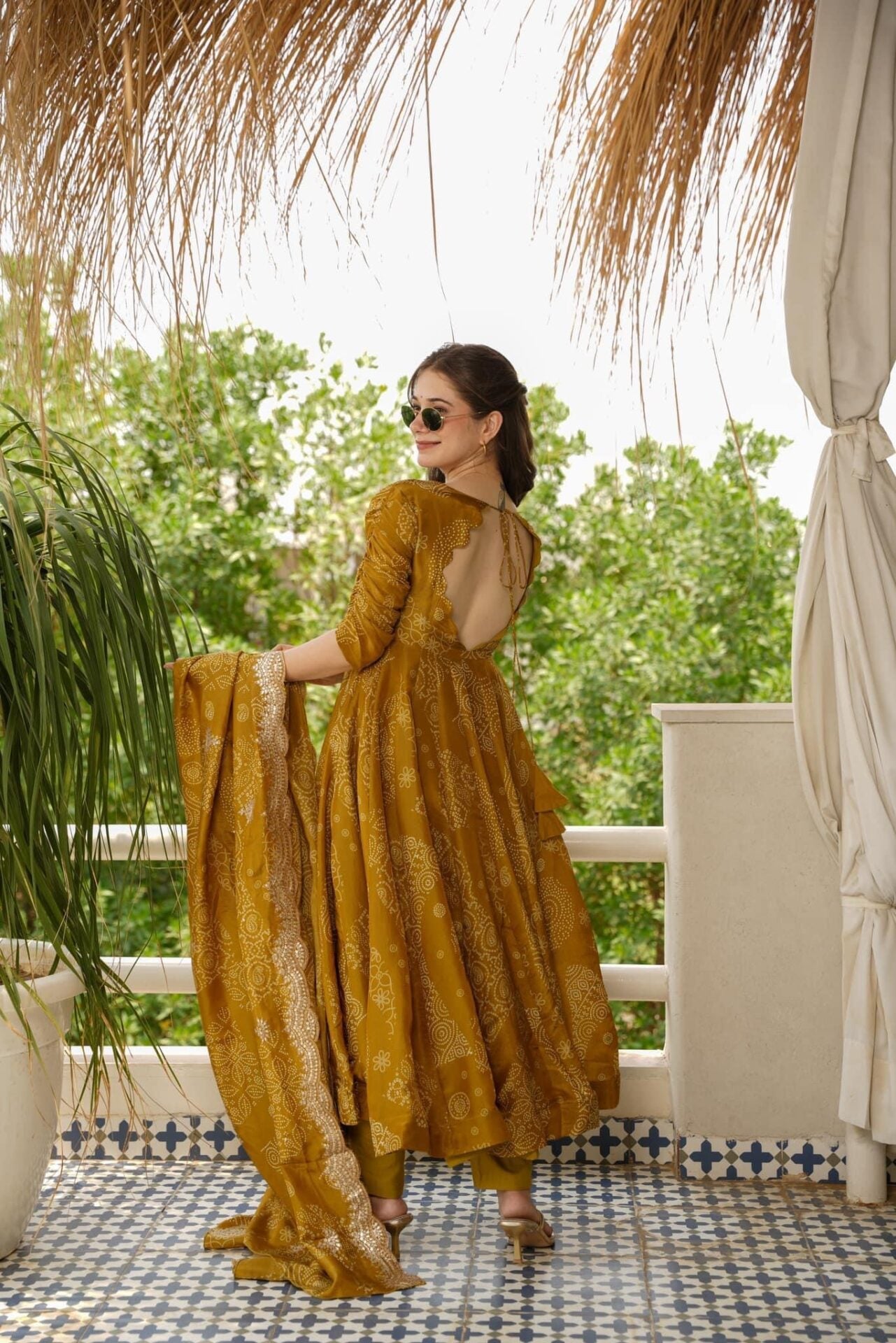 BANDHANI  Mehandi COLOR ANARKALI SUIT SET