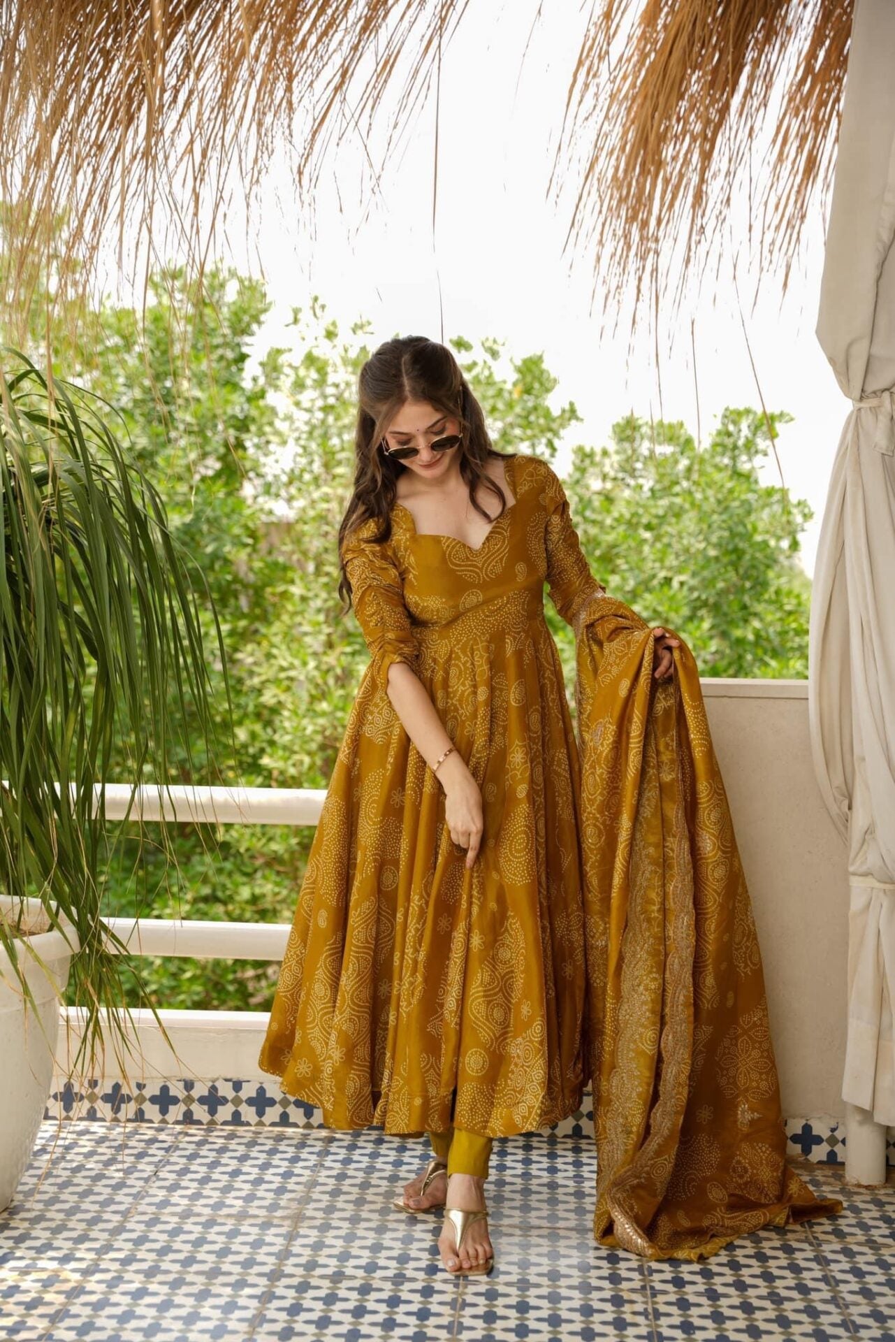 BANDHANI  Mehandi COLOR ANARKALI SUIT SET
