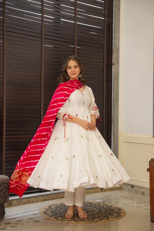 TANIYA'S WHITE PREMIUM QUALITY SUIT SET