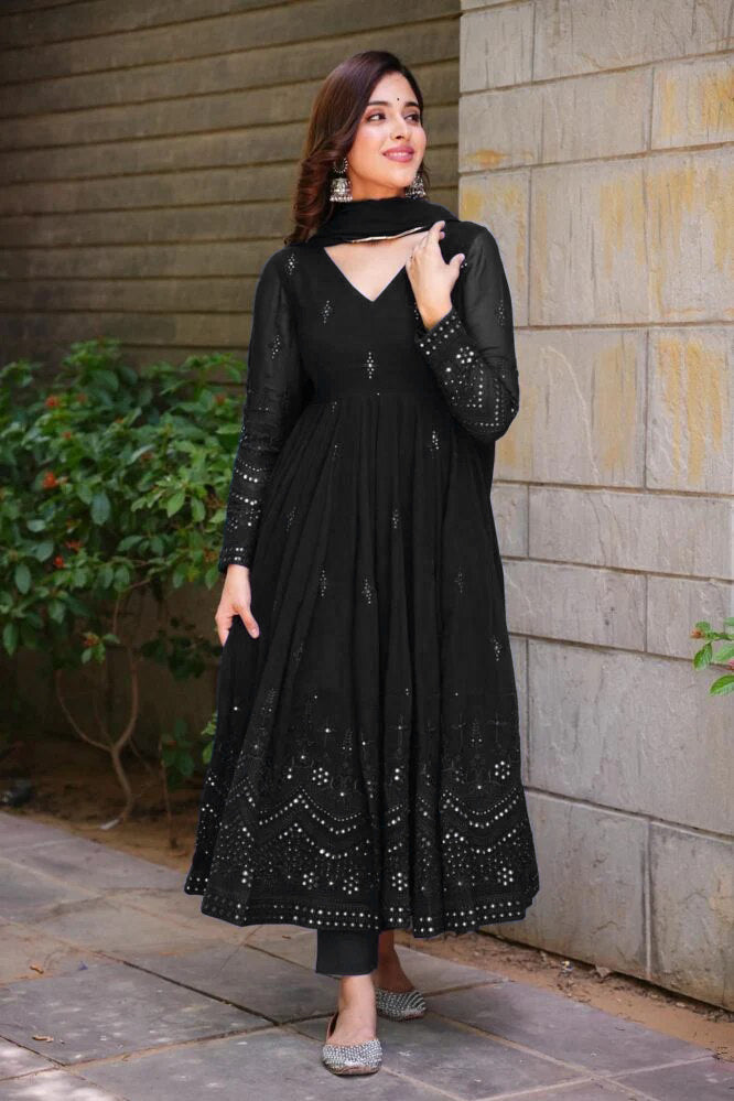 BLACK GEORGETTE EMBROIDERED SUIT SET TD-107