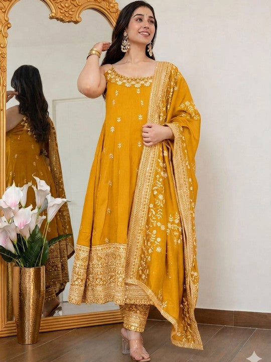 Alveera Vichitra Silk Febric Suit Set