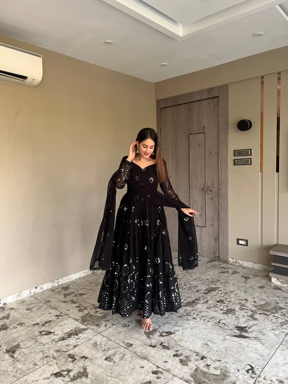 BLACK EMBROIDERED GEORGETTE ANARKALI SUIT SET TD-1150