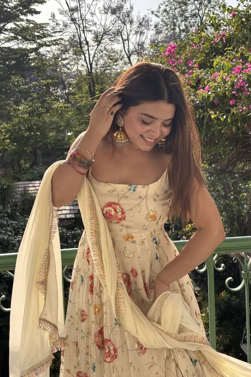Palak Embroidered Suit Set