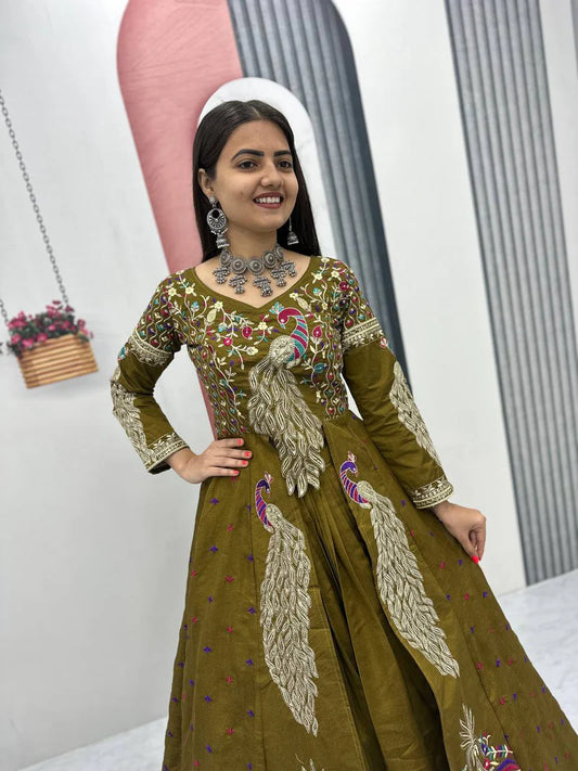 Premium Quality Heavy Traditional Crop Top with Shrug