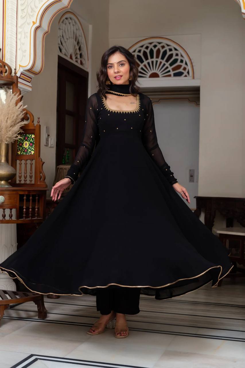 Teju Black Colour Traditional Anarkali Suit 🤍