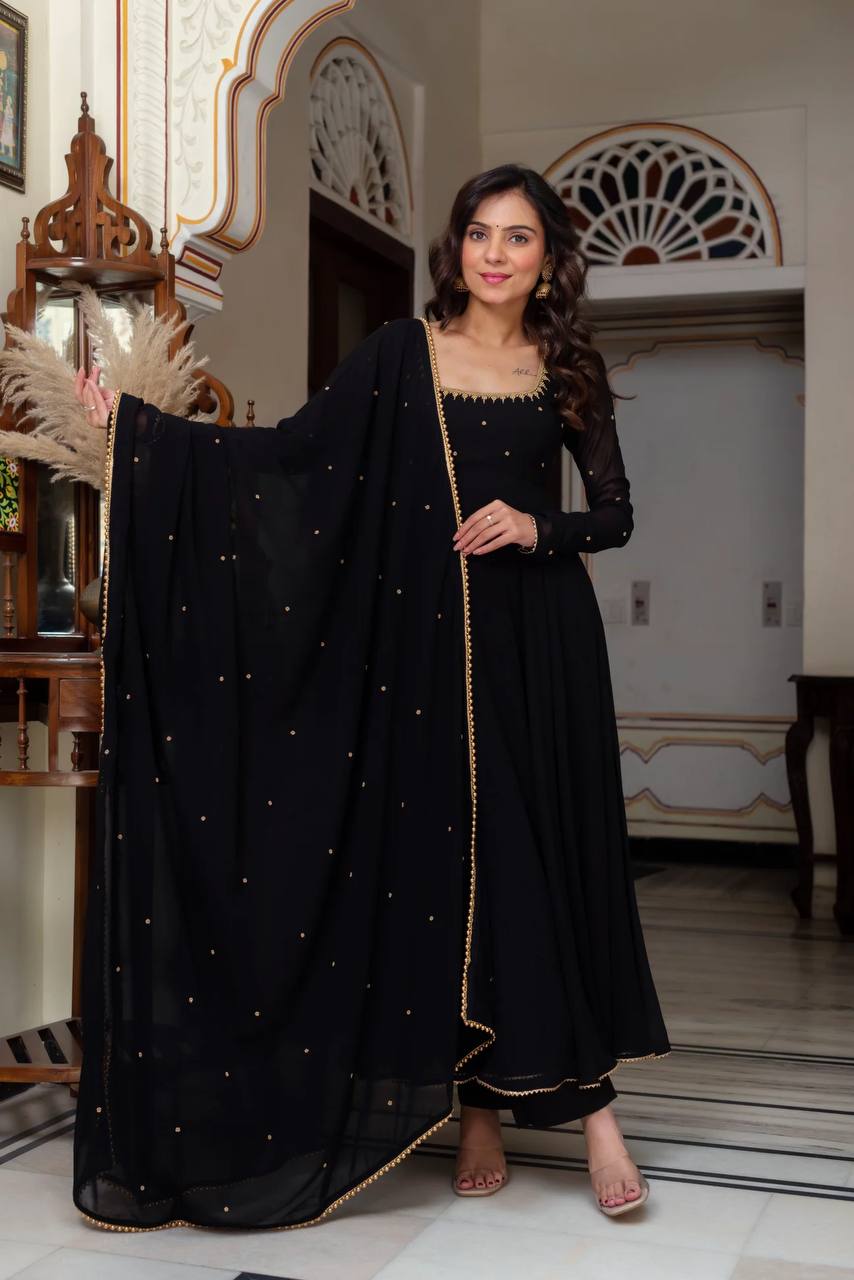 Teju Black Colour Traditional Anarkali Suit 🤍
