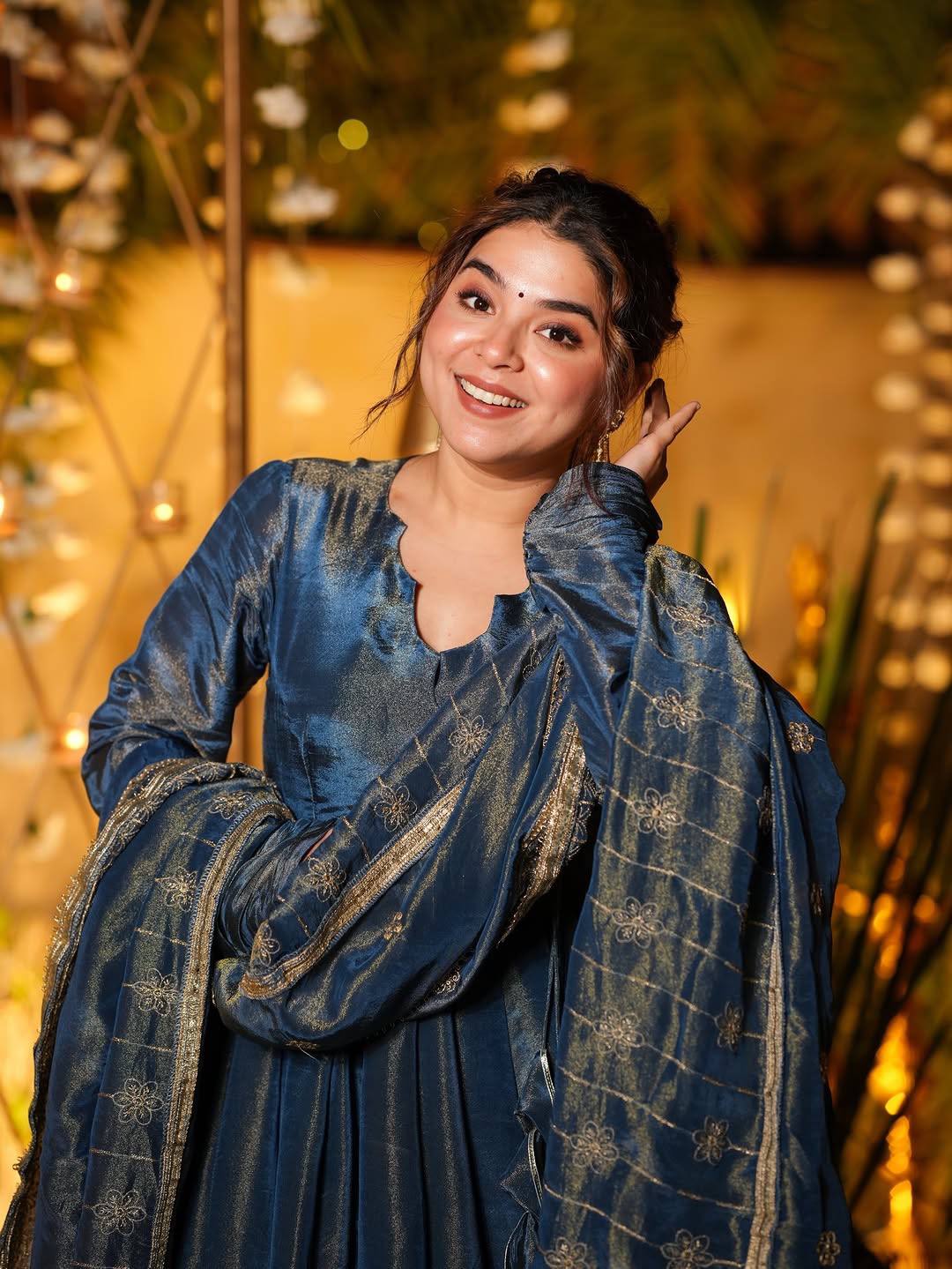 Cosmo'S Traditional Anarkali Suit