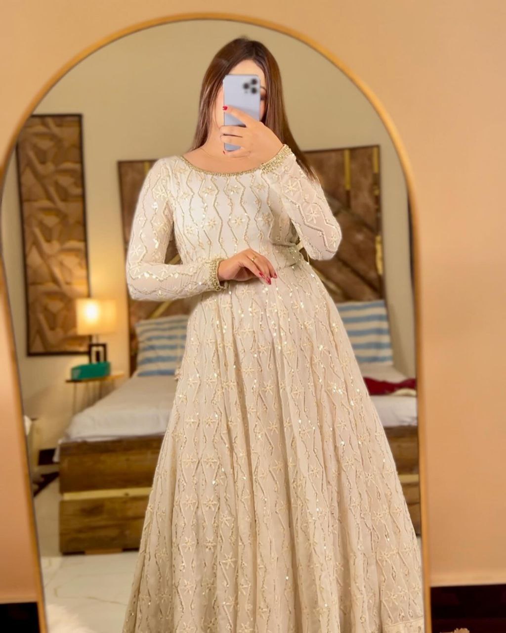 BIYA'S OFF WHITE COLOUR TRENDING ANARKALI SET