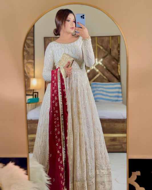 BIYA'S OFF WHITE COLOUR TRENDING ANARKALI SET