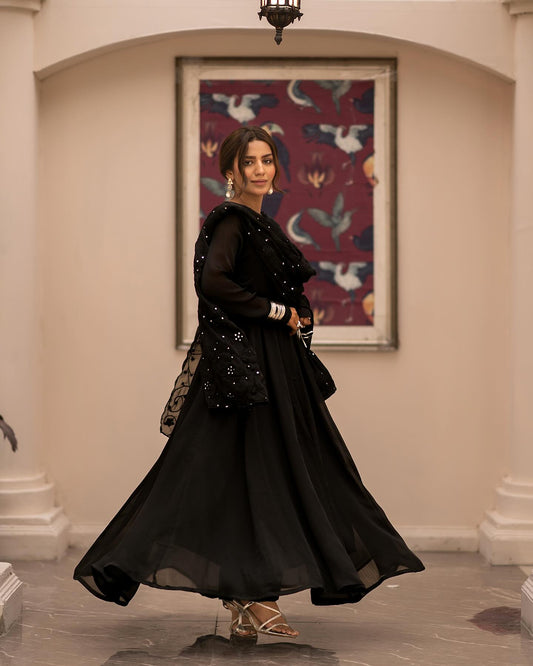 BLACK COLOUR READYMADE SUIT SET