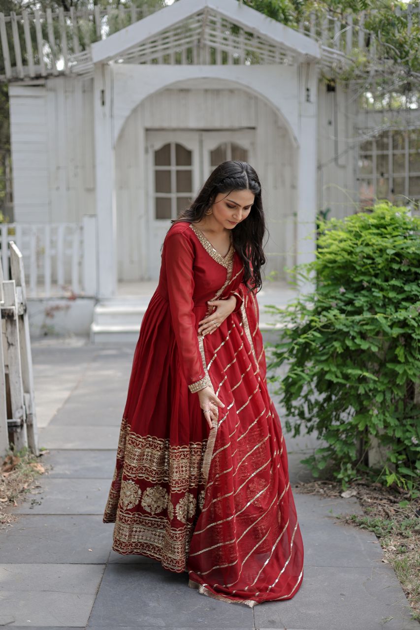 KAIRA'S  PREMIUM DESIGNER READYMADE GOWN SUIT SET