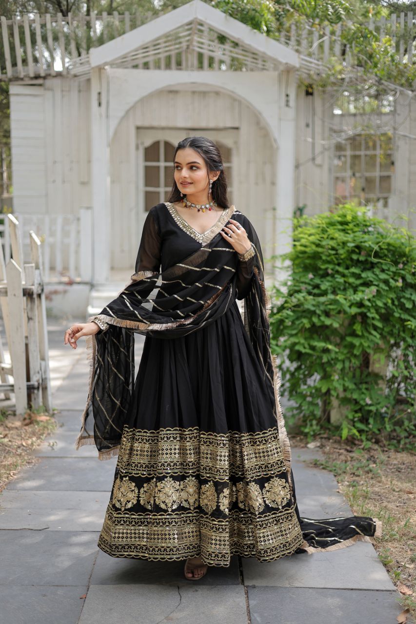 KAIRA'S  PREMIUM DESIGNER READYMADE GOWN SUIT SET