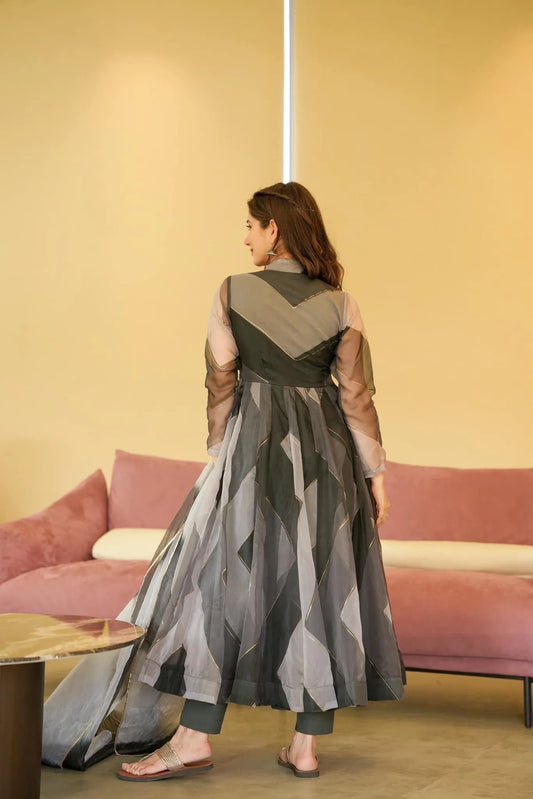 HEERAT BLACK AND GREY ORGANZA SUIT SET